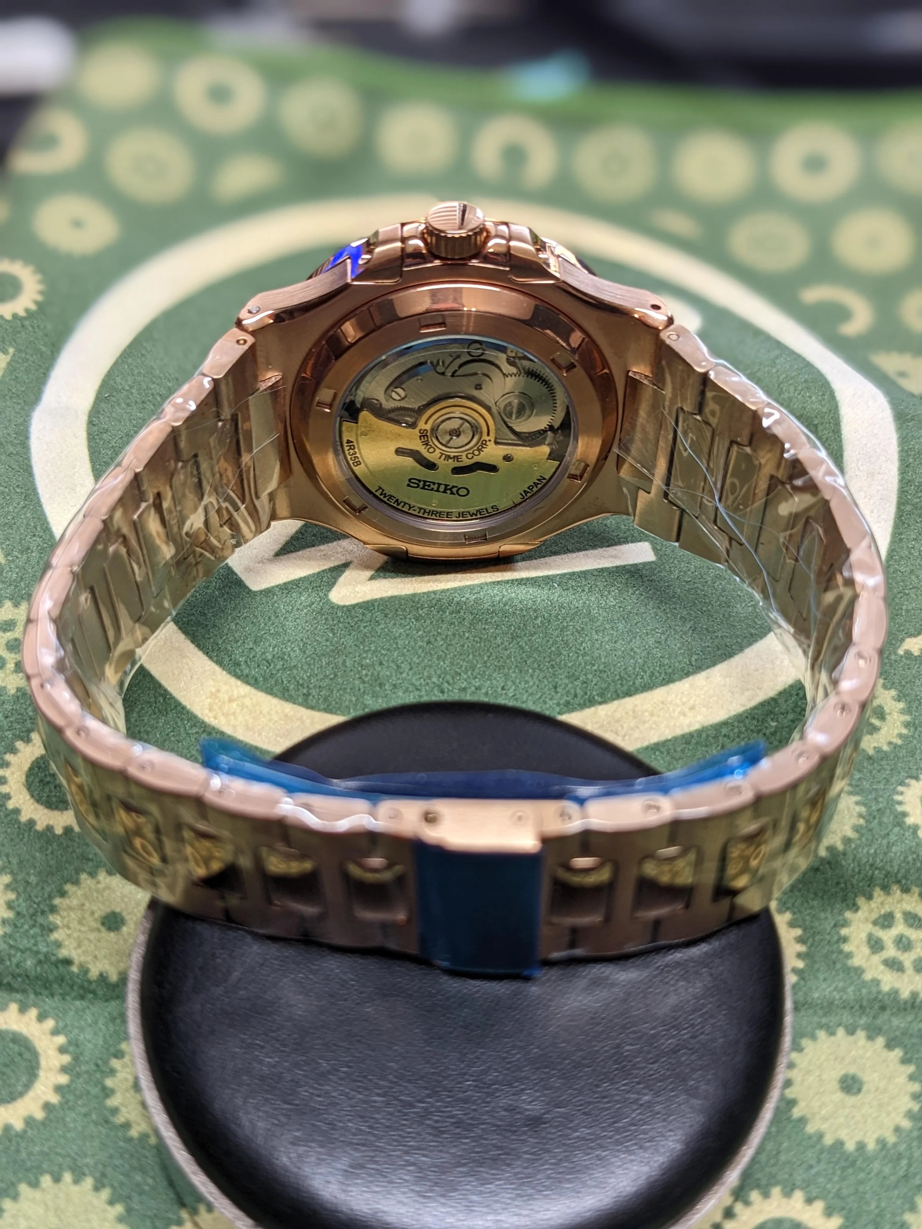 Custom Nautilus Mod: Rose Gold "Tiffany" - Seiko NH35 Auto - Sapphire/Exhibition