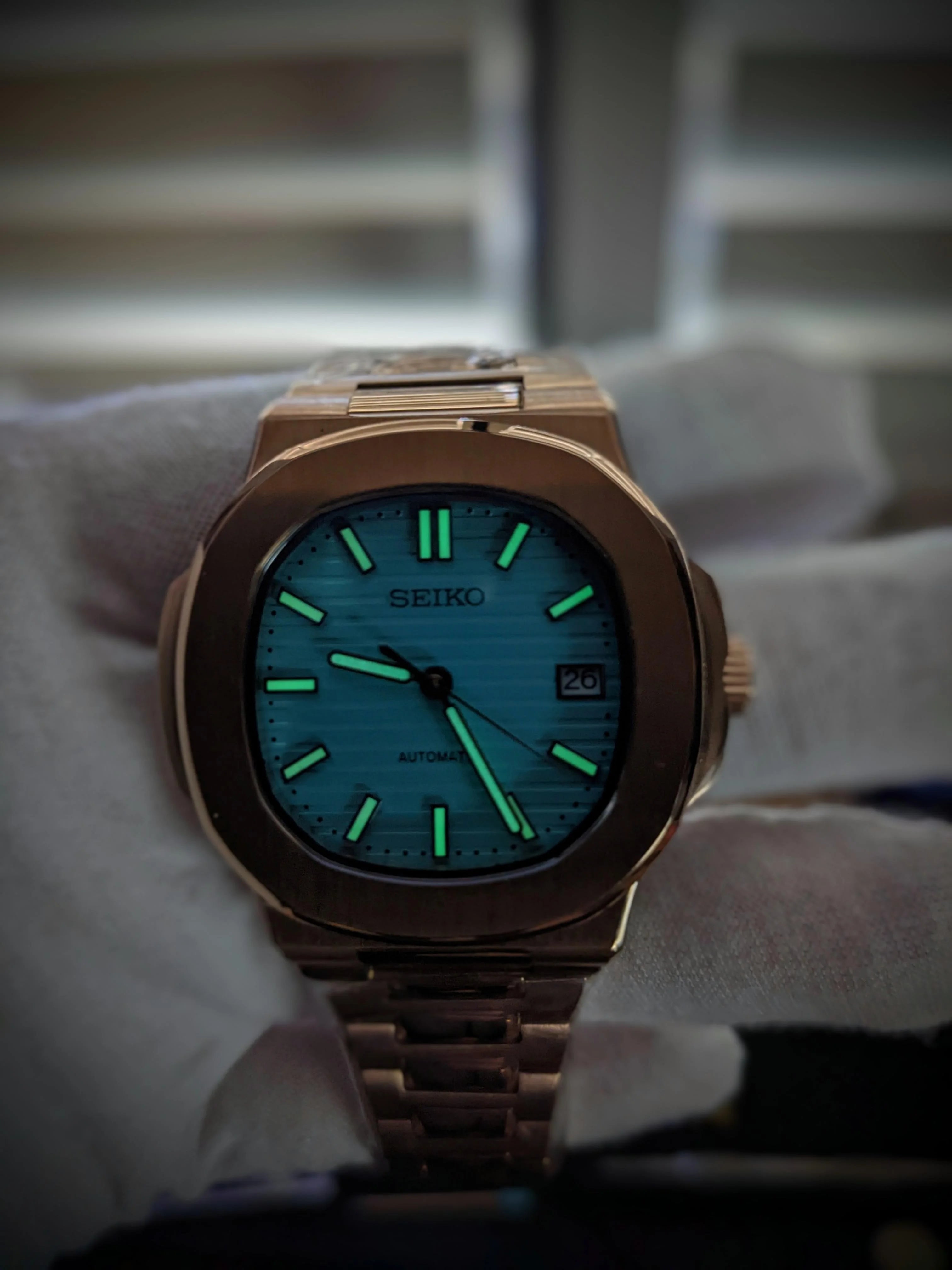 Custom Nautilus Mod: Rose Gold "Tiffany" - Seiko NH35 Auto - Sapphire/Exhibition